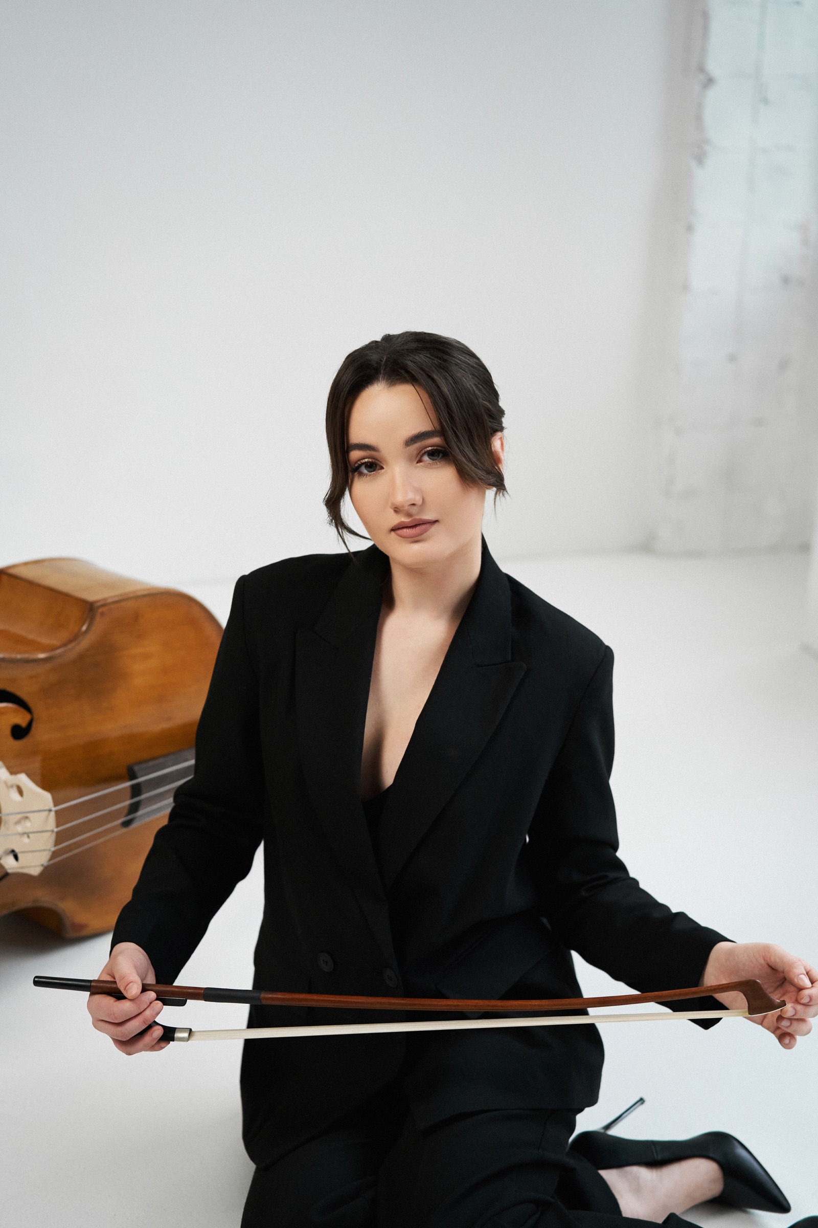 Kateryna Hut with bow